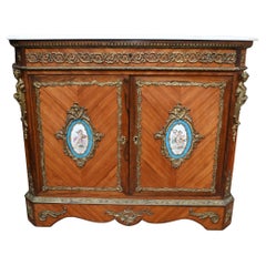 Napoleon III. Königsholzschrank Sevres Plaketten Kommode 1860