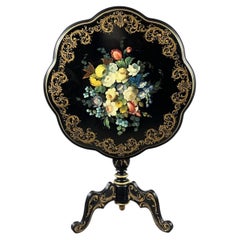 Lackierter Säulentisch im Stil Napoleons III. mit Blumenverzierung, 19. Jahrhundert