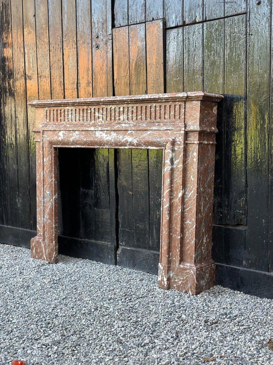 Napoleon III Louis XIV Style Fireplace In Red Rance Marble Circa 1880 In Good Condition For Sale In Honnelles, WHT