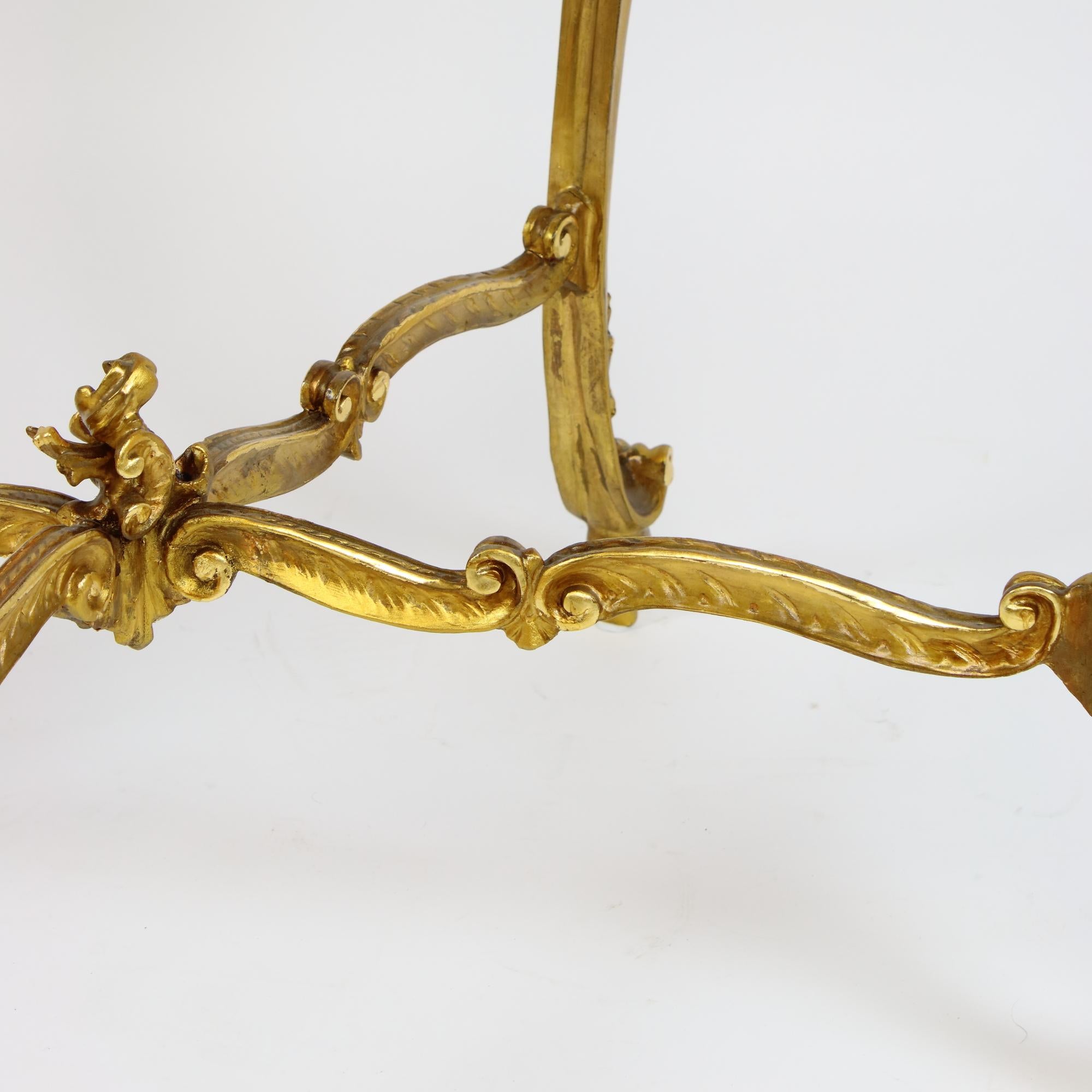 Table centrale à dessert en bois doré de style Louis XV avec plateau en scagliola de style Napoléon III en vente 4