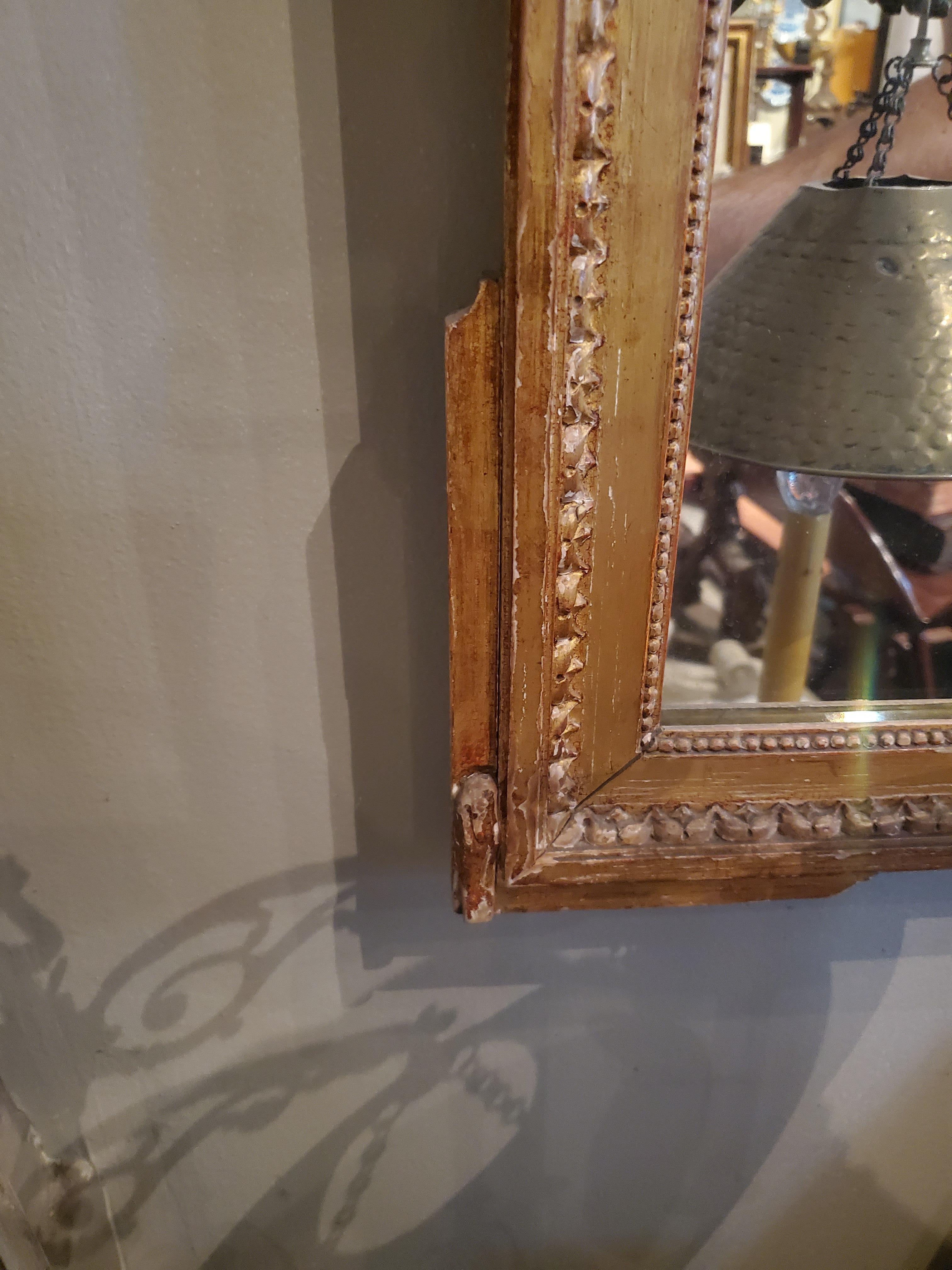 Napoleon III. Louis XVI-Stil Spiegel aus vergoldetem Holz im Angebot 3