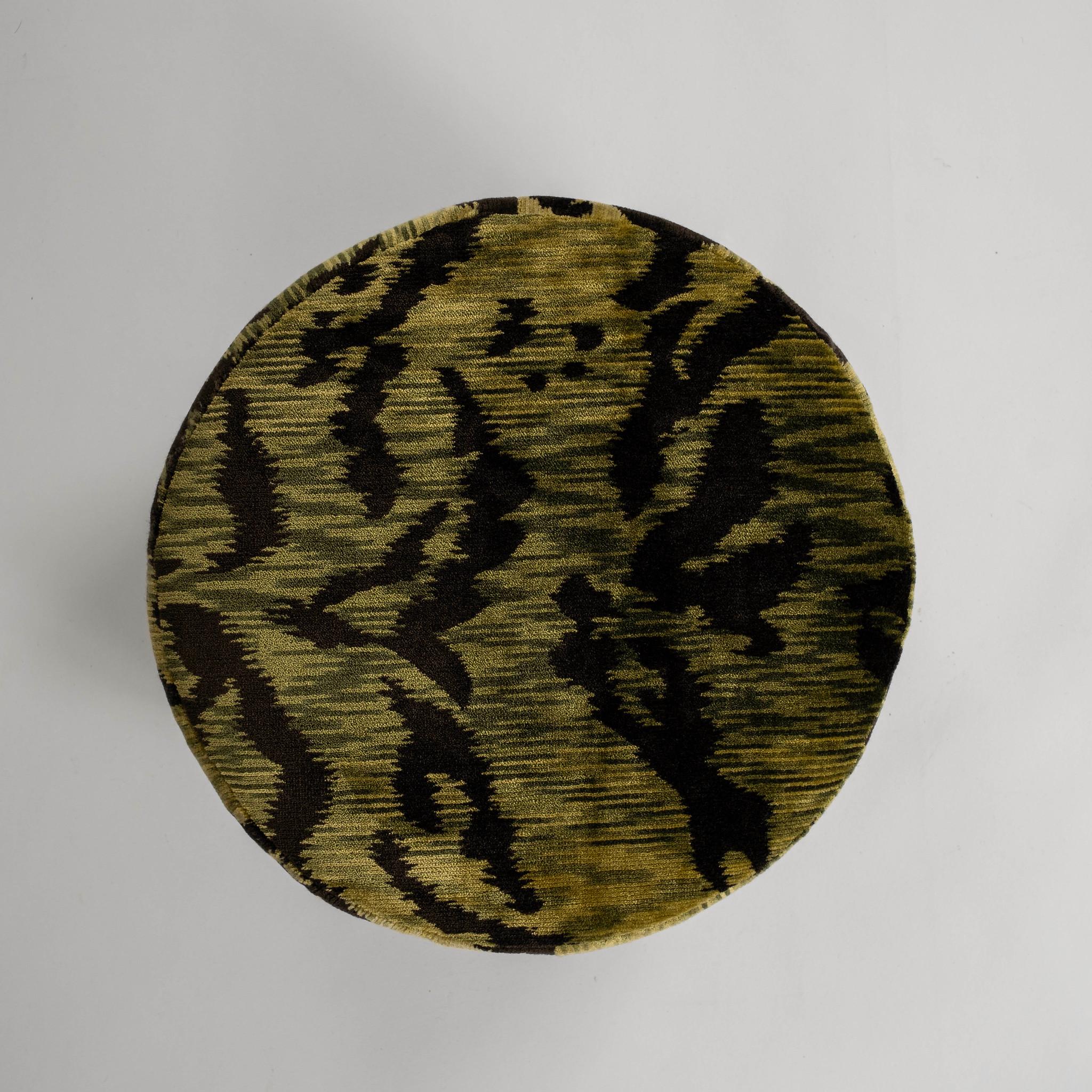 Reposapiés de terciopelo verde Napoleón III Luigi Bevilacqua Velluto Tigre Verde Terciopelo en venta