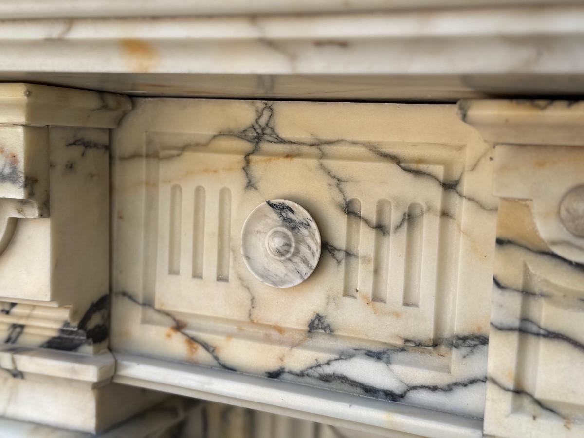 Repisa Napoleón III de mármol de Paonazzo, cartela de mármol blanco estatuario en Bueno estado para la venta en Honnelles, WHT