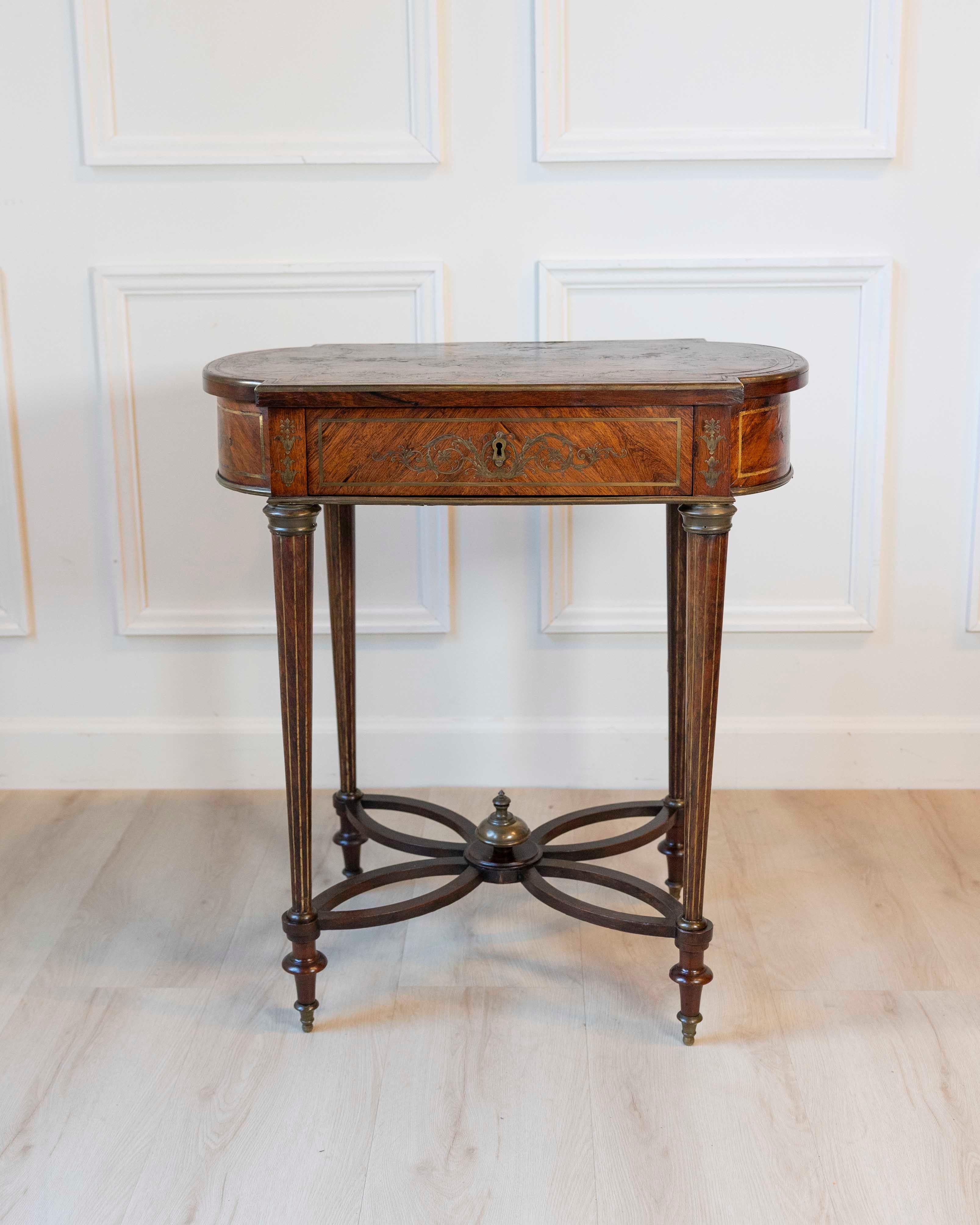 Français Table d'appoint en marqueterie Napoléon III, France, vers 1870 en vente