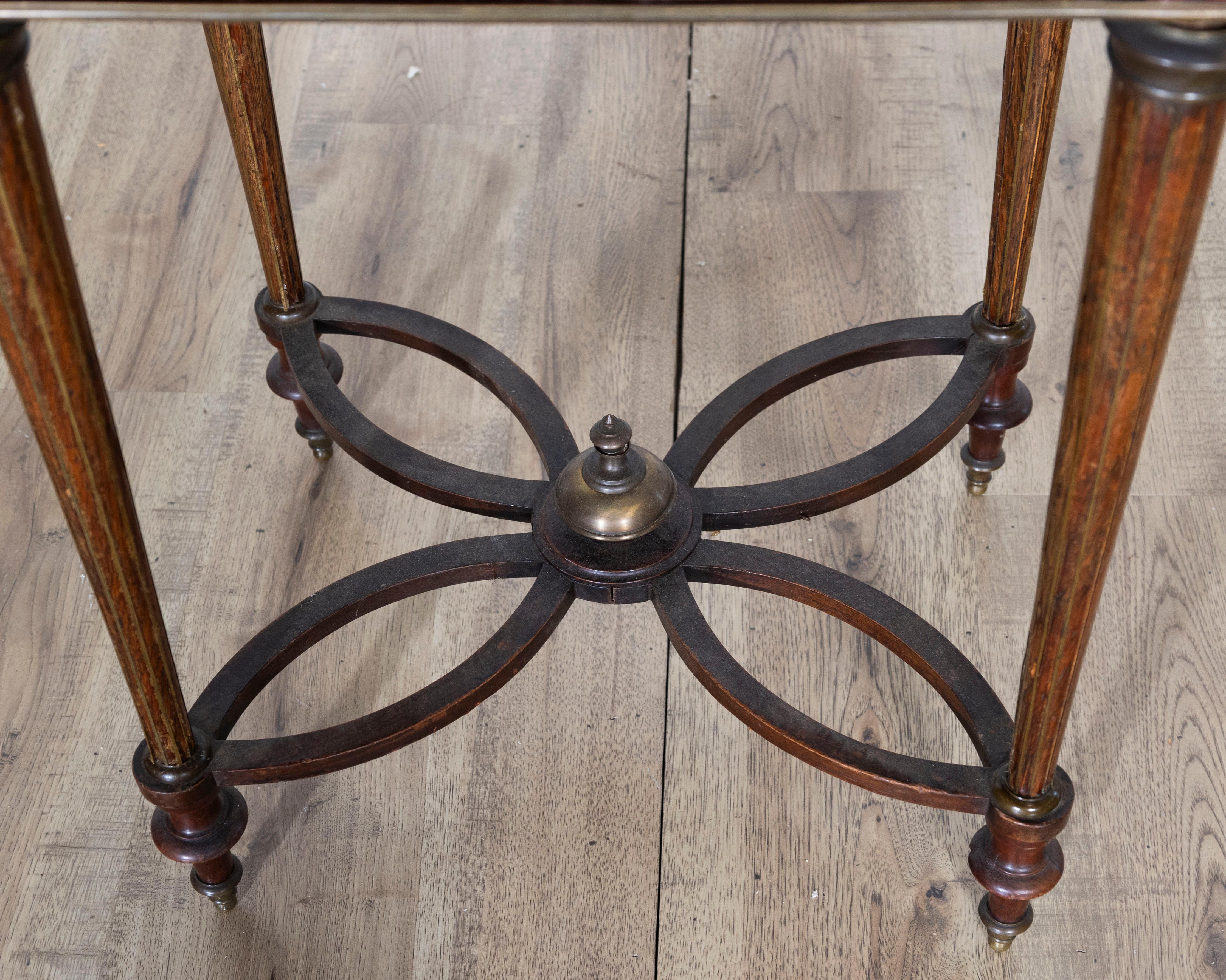 Marqueterie Table d'appoint en marqueterie Napoléon III, France, vers 1870 en vente