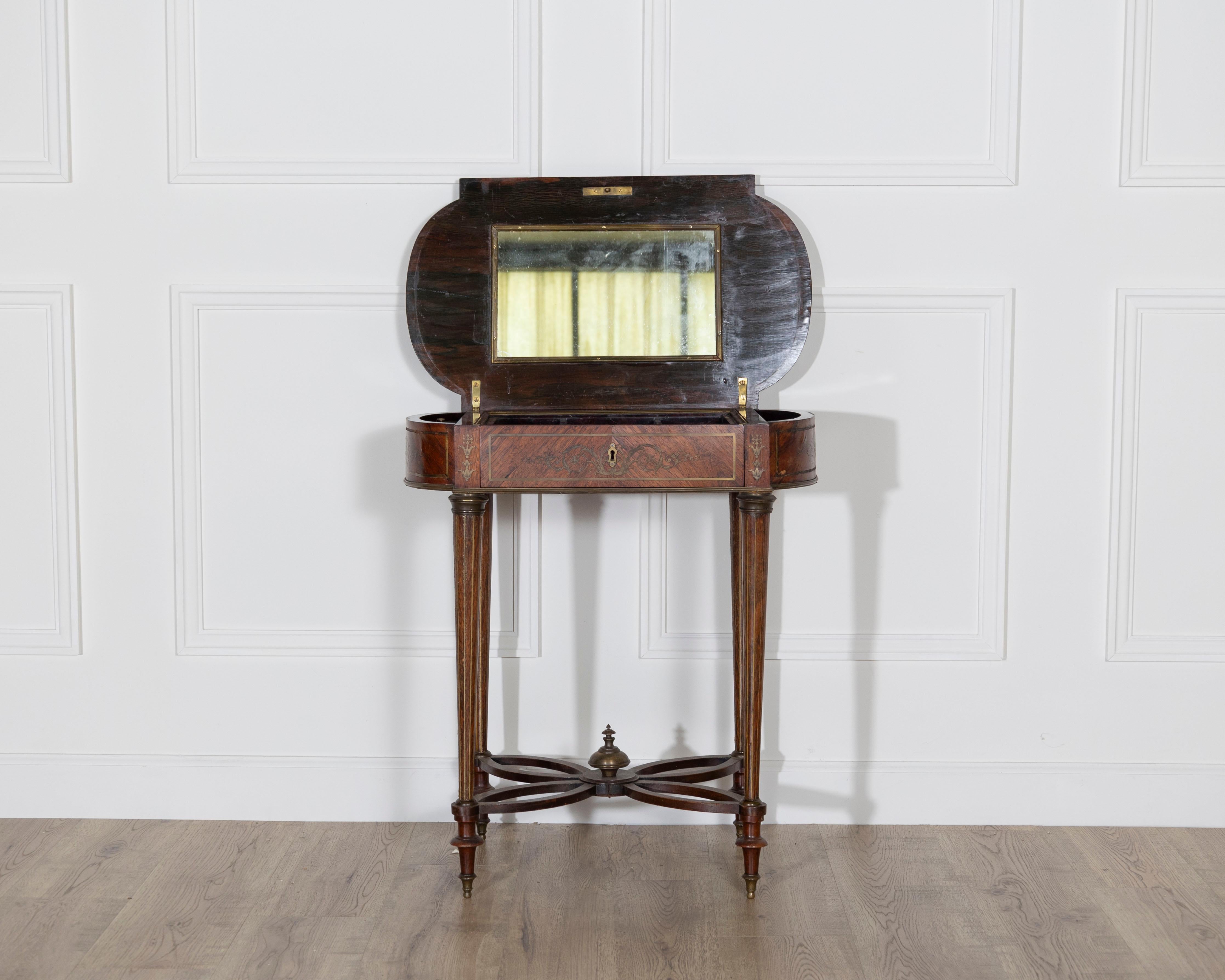 Table d'appoint en marqueterie Napoléon III, France, vers 1870 en vente 2