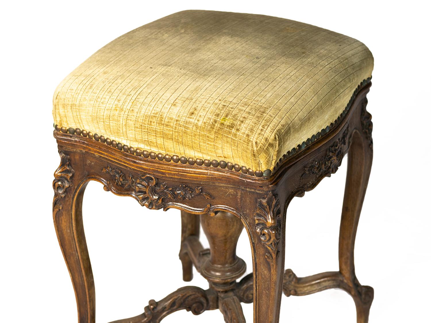 Francese Sgabello per pianoforte in velluto senape Napoleone III, XIX secolo in vendita