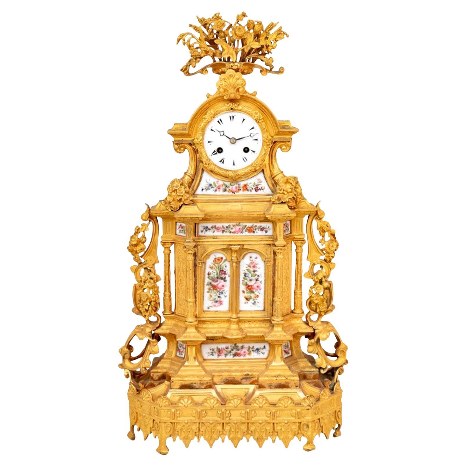 Reloj Napoleón III Montado en Ormolu y Porcelana
