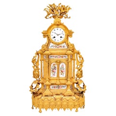Orologio con montatura in ormolu e porcellana di Napoleone III