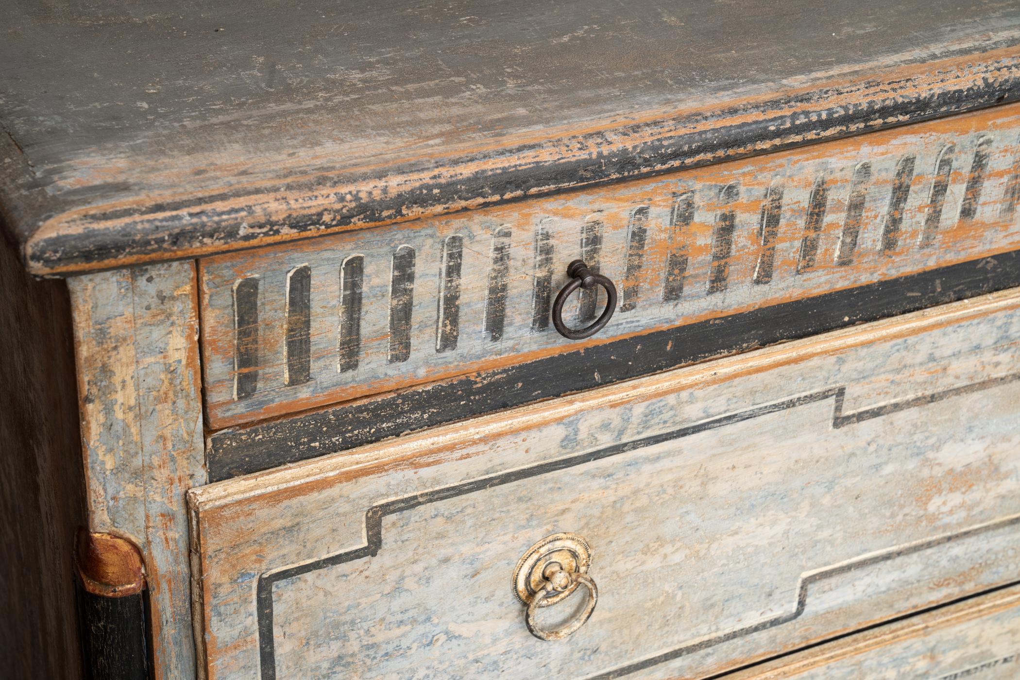 Empire Danish Painted Commode In Good Condition In New Orleans, LA