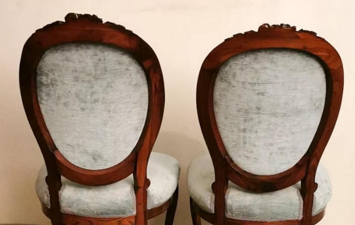 Paire de chaises de chambre en bois de sapelli sculpté Napoléon III en vente 2