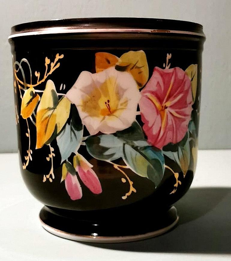Napoleone III, coppia di cachepot francesi in Porcelaine de Paris dipinta a mano in vendita 3