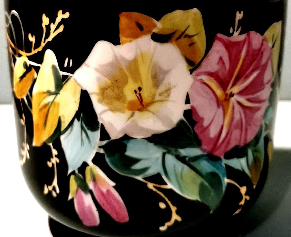 Napoleone III, coppia di cachepot francesi in Porcelaine de Paris dipinta a mano in vendita 7