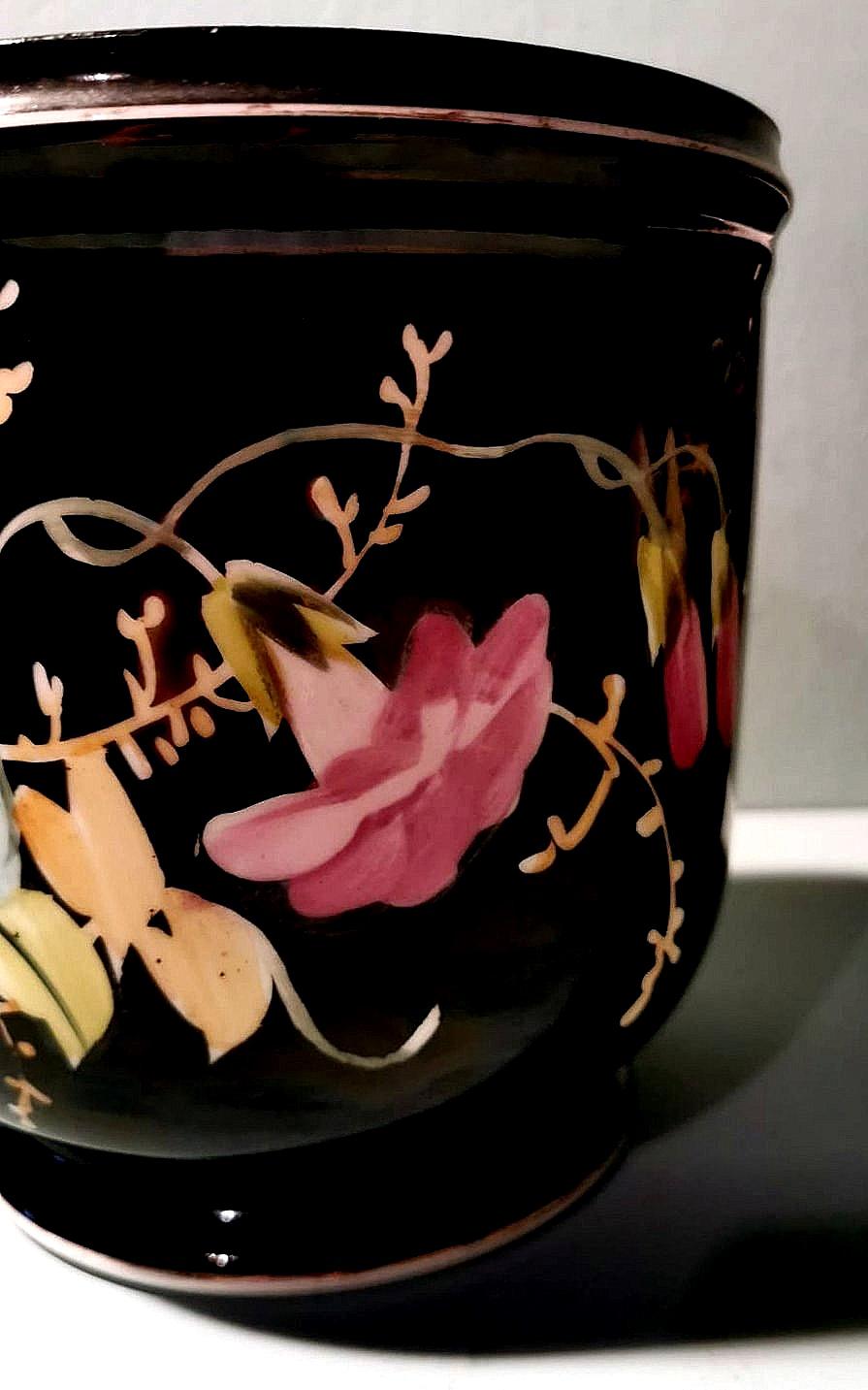Napoleone III, coppia di cachepot francesi in Porcelaine de Paris dipinta a mano in vendita 12