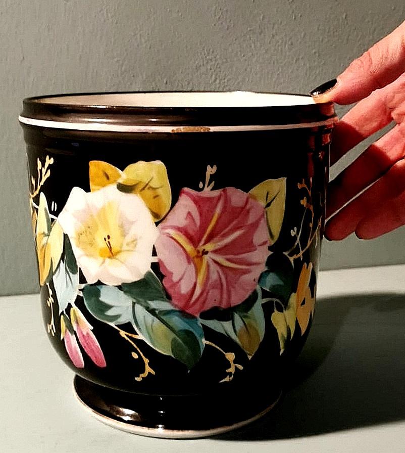 Napoleone III, coppia di cachepot francesi in Porcelaine de Paris dipinta a mano in vendita 13