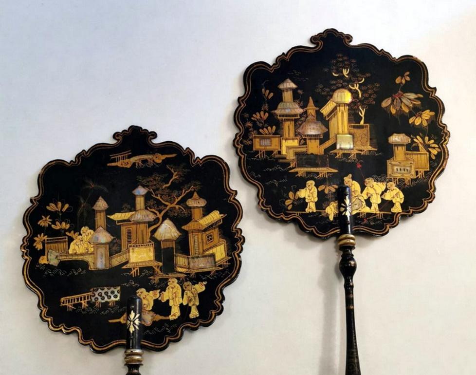 Napoleon III Pair of French Fans Chinoiserie In Good Condition In Prato, Tuscany