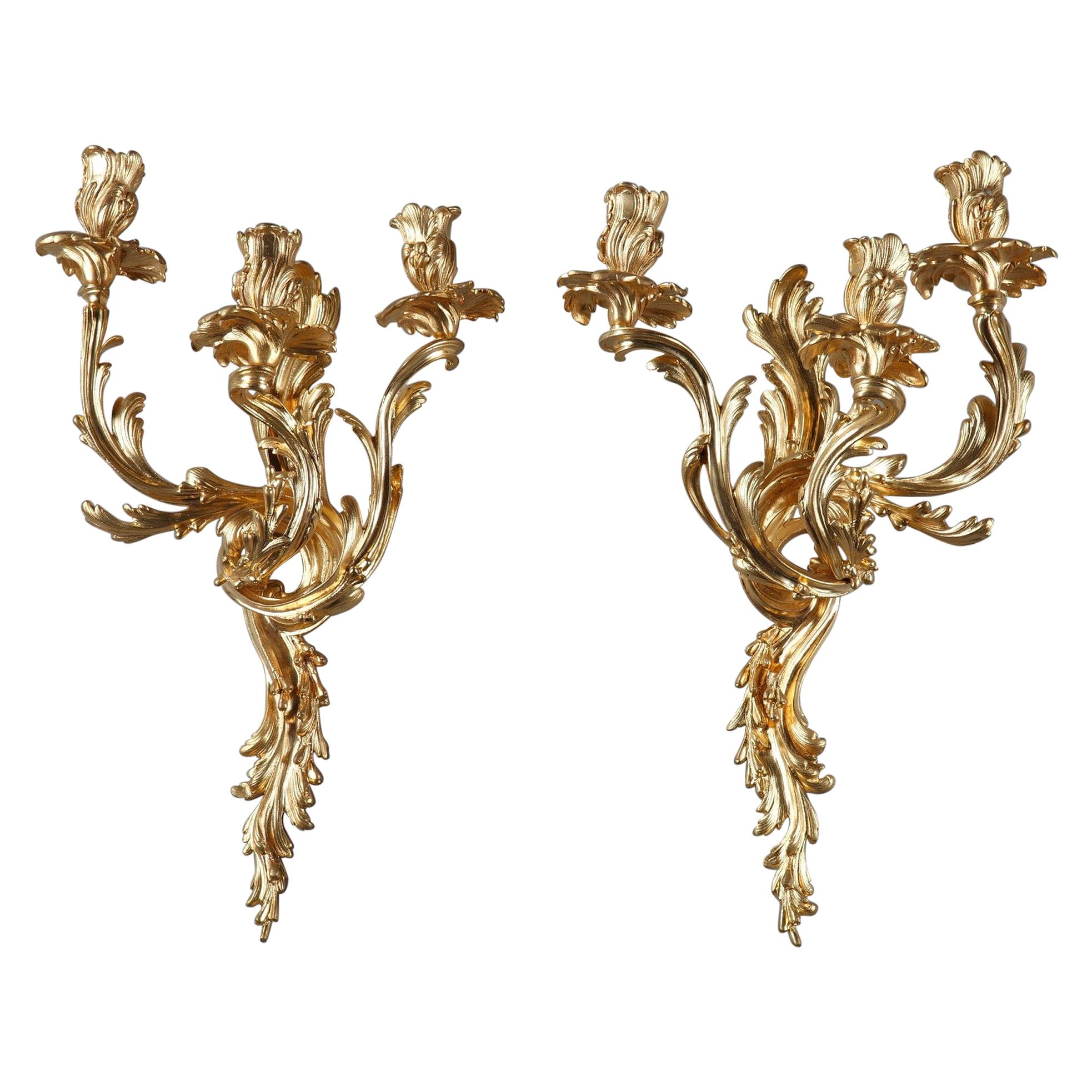 Napoleon III Pair of Rocaille Sconces in Gilt Bronze