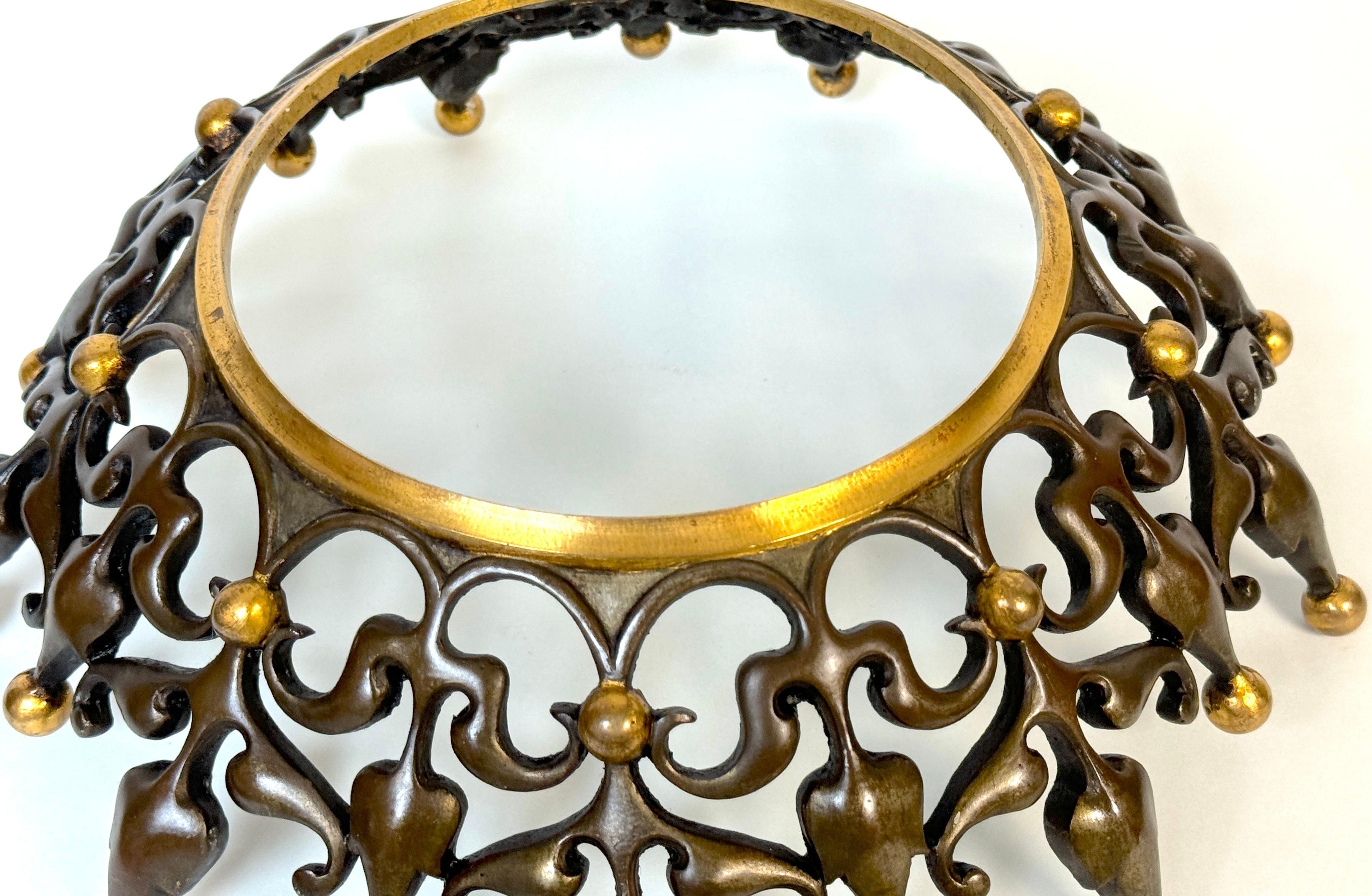 Corona di Napoleone III in bronzo patinato e ormolu, Francia, CIRCA 1870 in vendita 4