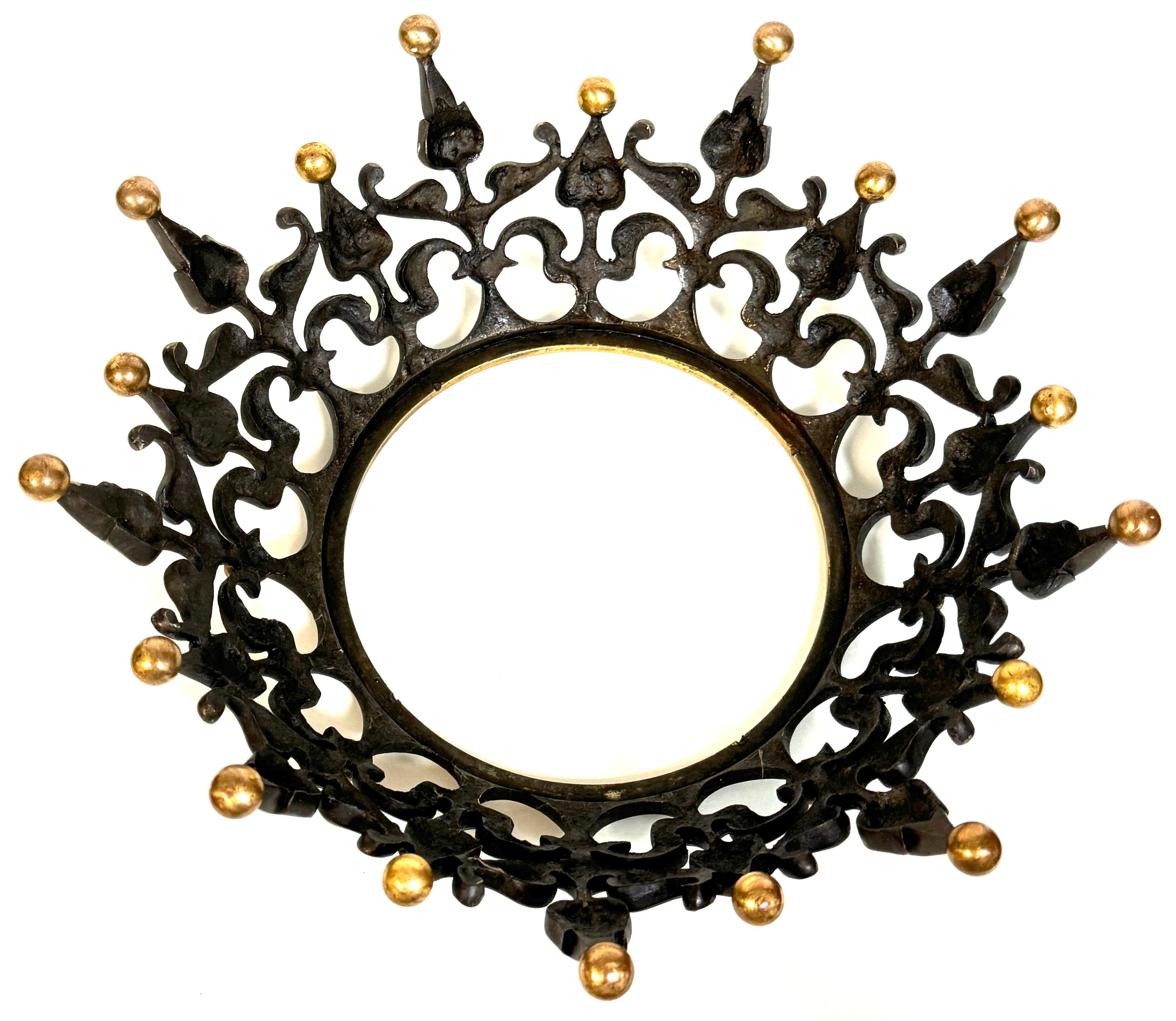 XIX secolo Corona di Napoleone III in bronzo patinato e ormolu, Francia, CIRCA 1870 in vendita