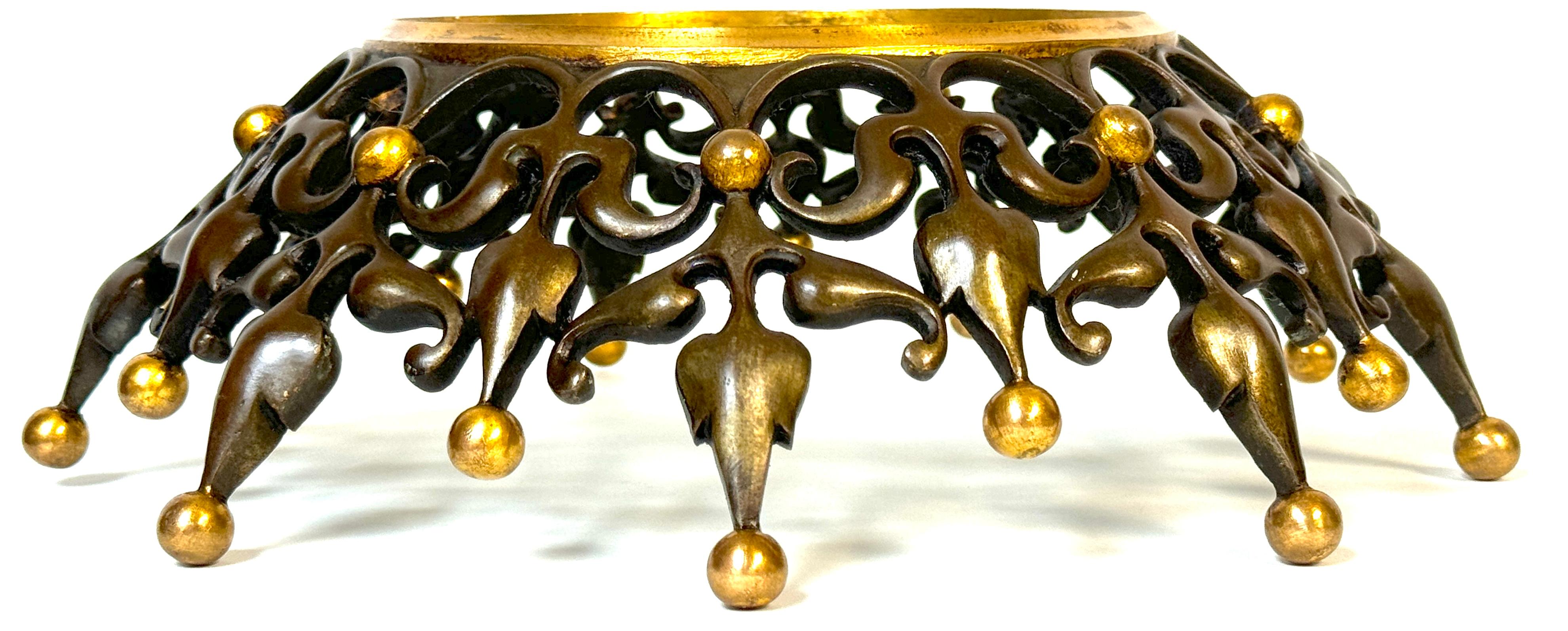 Corona di Napoleone III in bronzo patinato e ormolu, Francia, CIRCA 1870 in vendita 2