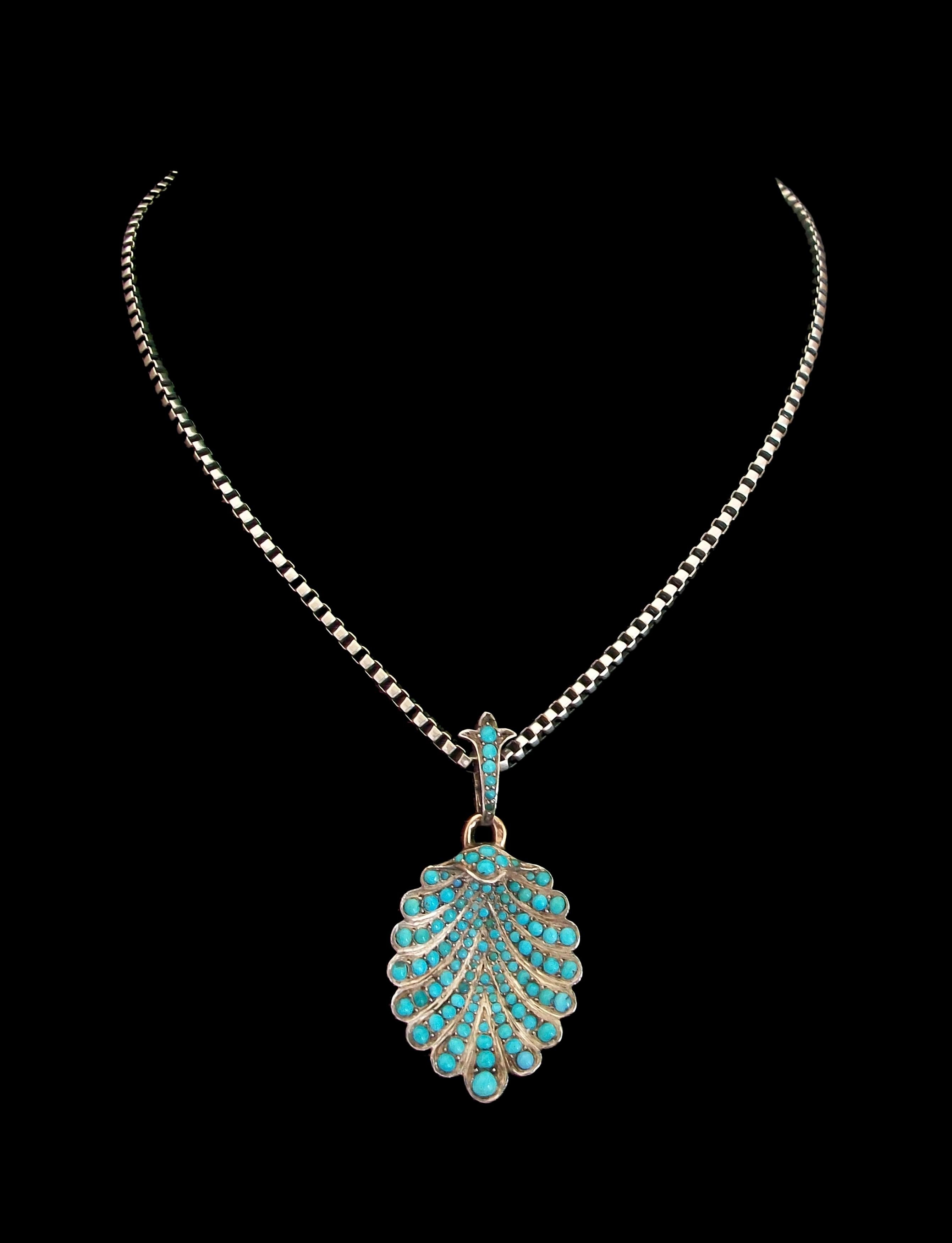 Antique Napoleon III pavé set cabochon Persian turquoise scallop shell necklace pendant set in silver - the scallop shell mounted from a fleur-de-lis bale - both with elaborate tooled details and graduating natural turquoise beads (well matched for