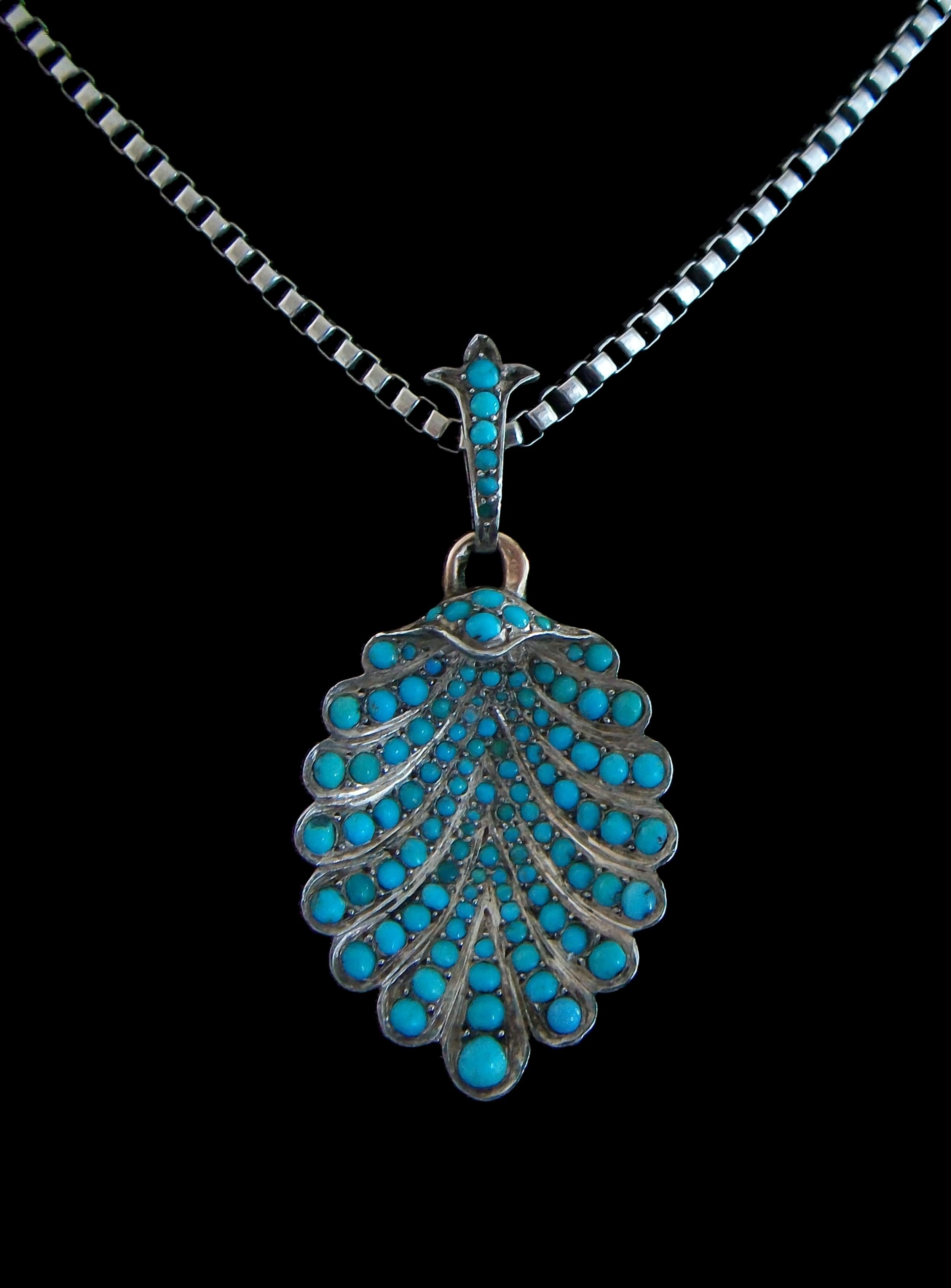 Napoleon III Pavé Set Turquoise Scallop Shell Pendant Necklace, France, C.1860 In Good Condition In Chatham, CA