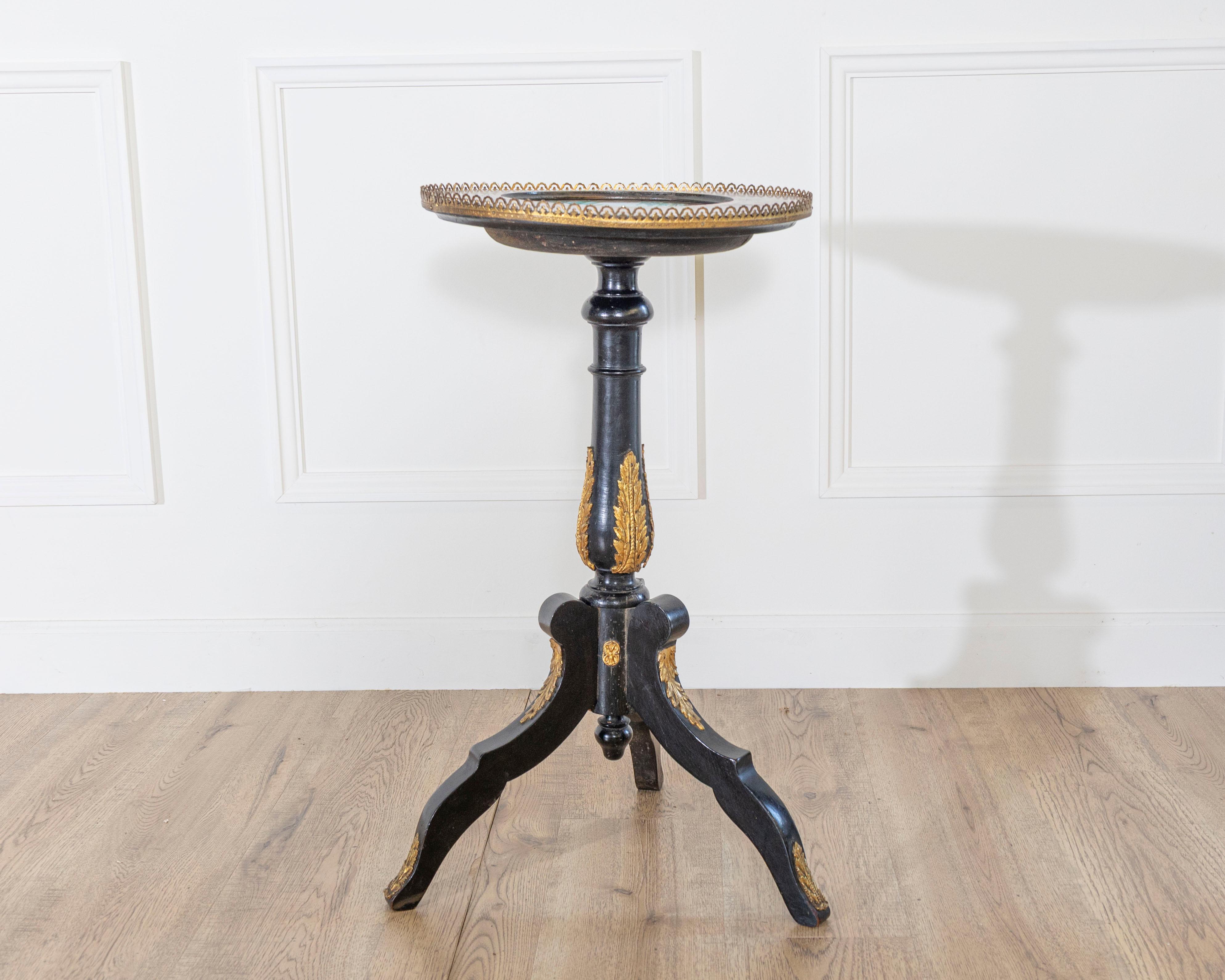French Napoleon III Pedestal Table with Marquetry and Painted Earthenware Basin, France For Sale