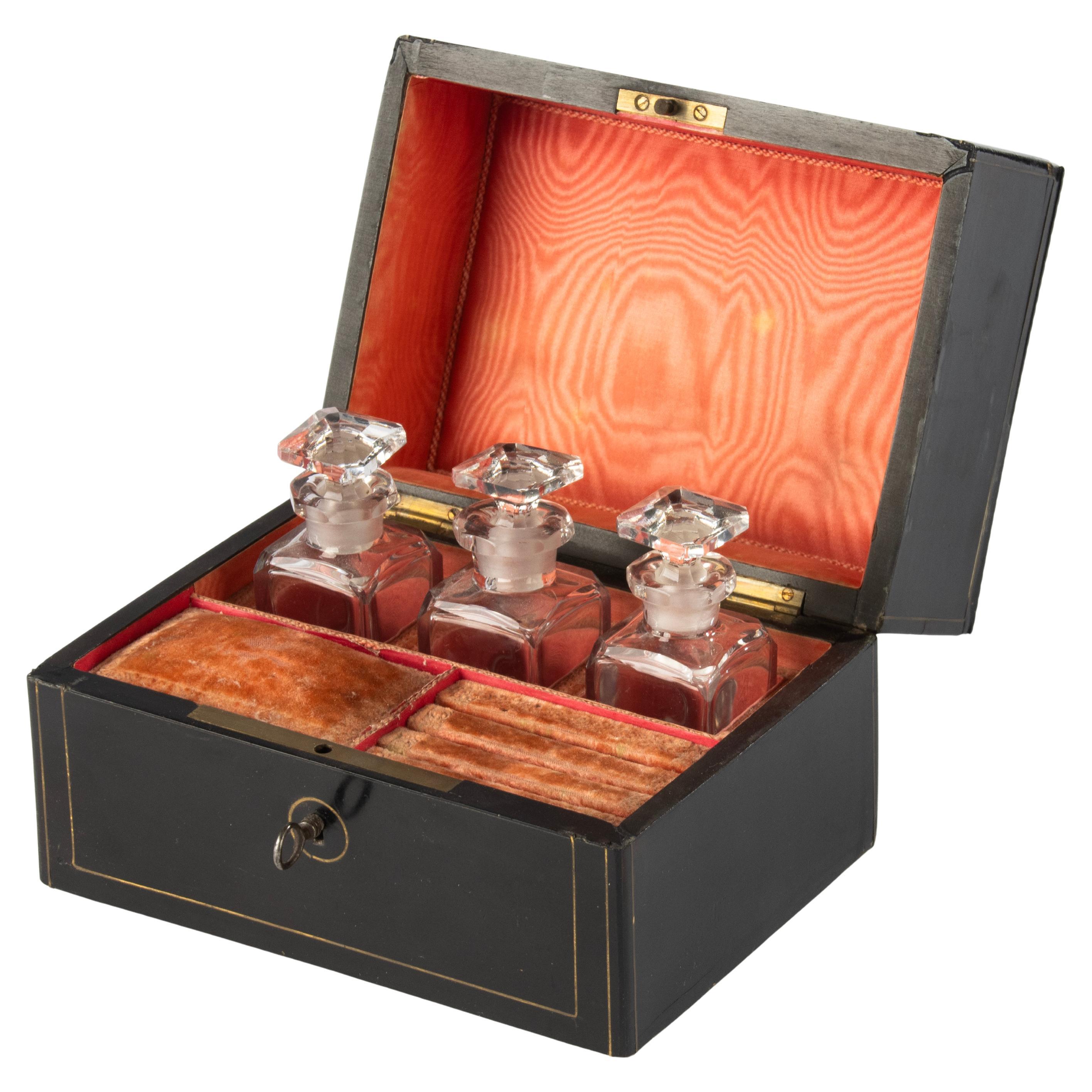 Napoleon III Perfume Casket – French – Crystal Perfume Bottles – Brass Inlay For Sale