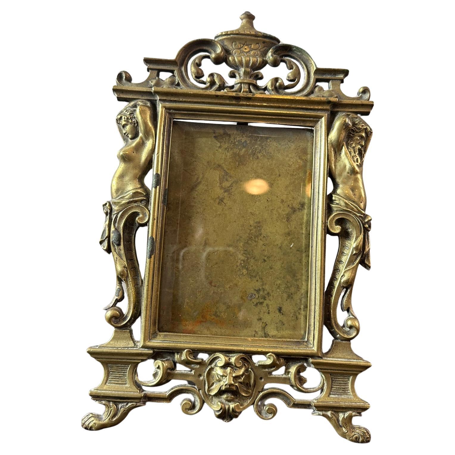 Marco de bronce y cristal biselado de la época de Napoleón III
