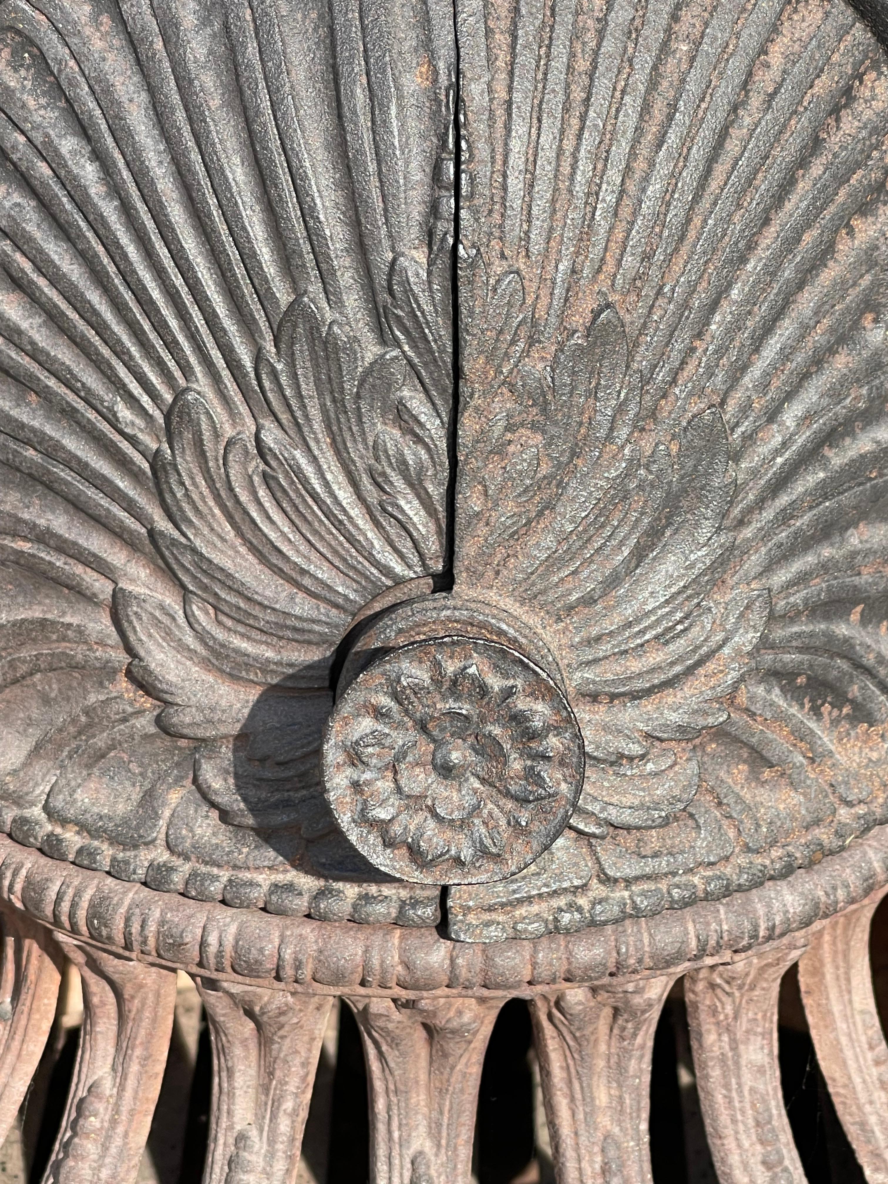 Napoleon III Period Cast Iron Pan XXth century For Sale 2