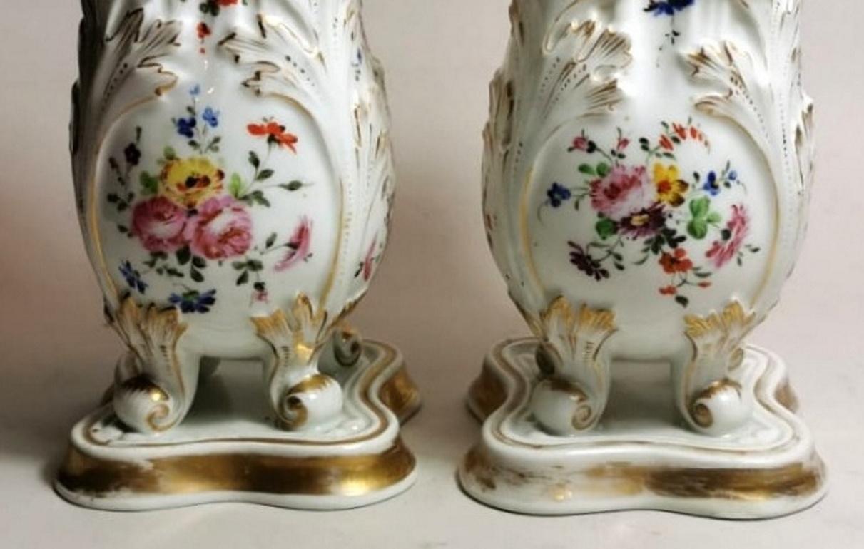 Napoleon III Porcelain de Paris French Pair of Vases In Good Condition In Prato, Tuscany