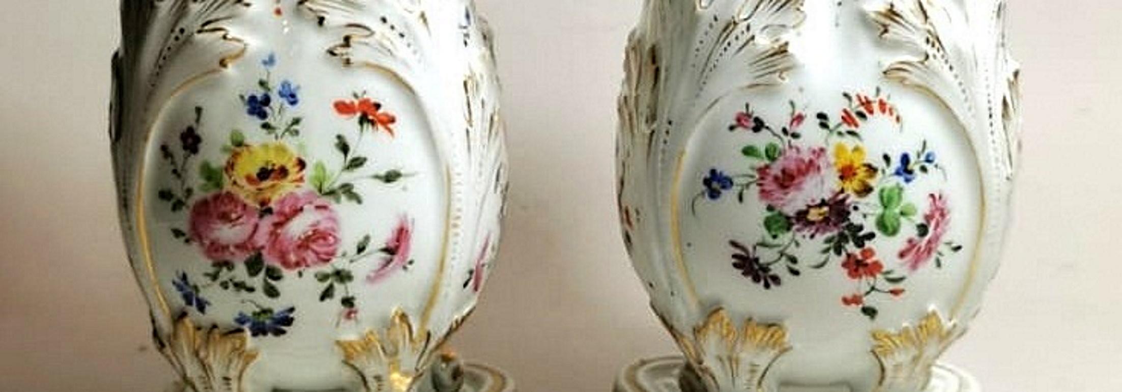 Mid-19th Century Napoleon III Porcelain de Paris French Pair of Vases