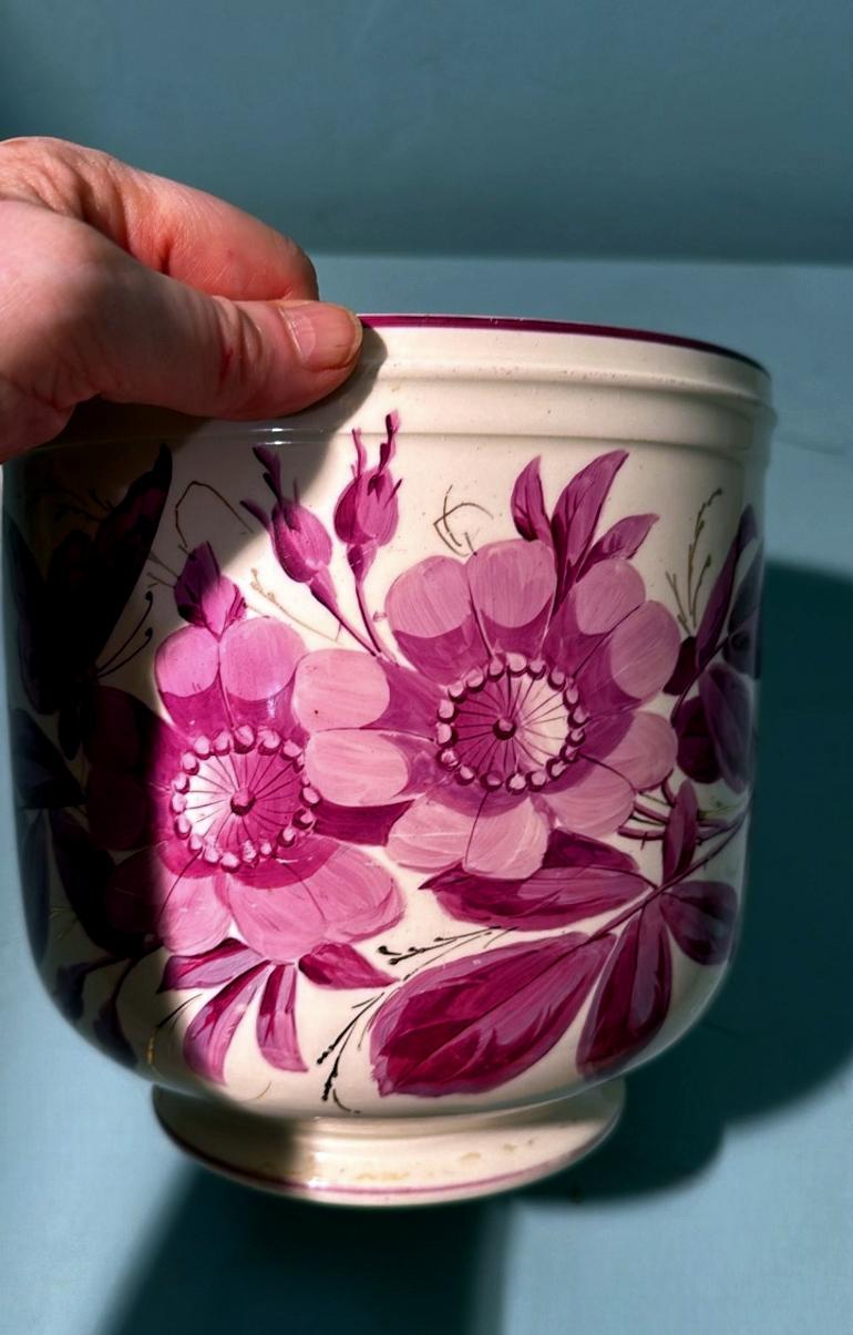 Cachepot francese Napoleone III Porcelaine de Paris dipinto a mano in vendita 12