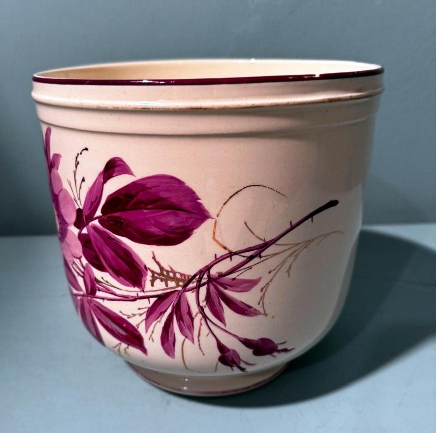 Francese Cachepot francese Napoleone III Porcelaine de Paris dipinto a mano in vendita
