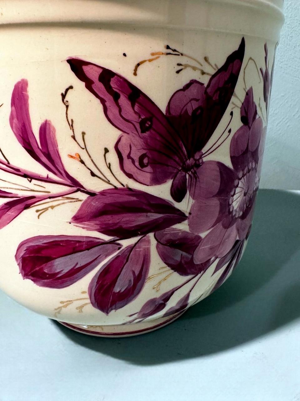 Porcellana Cachepot francese Napoleone III Porcelaine de Paris dipinto a mano in vendita