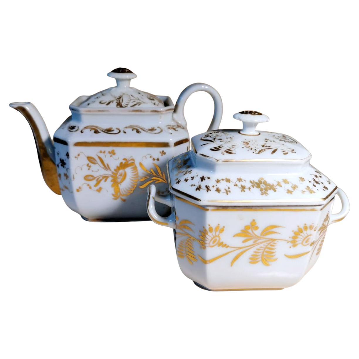 Napoleon III Porcelain De Paris Teapot and Sugar Bowl with Pure Gold Decorations For Sale
