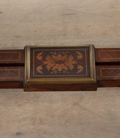 Bureau Napoléon III en bois de rose et marqueterie