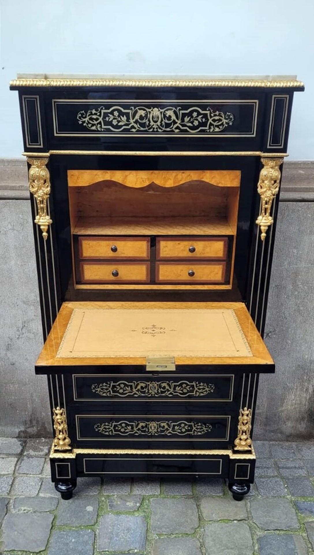 Segreteria Napoleone III in legno di pero annerito - intarsio d'ottone in vendita 4