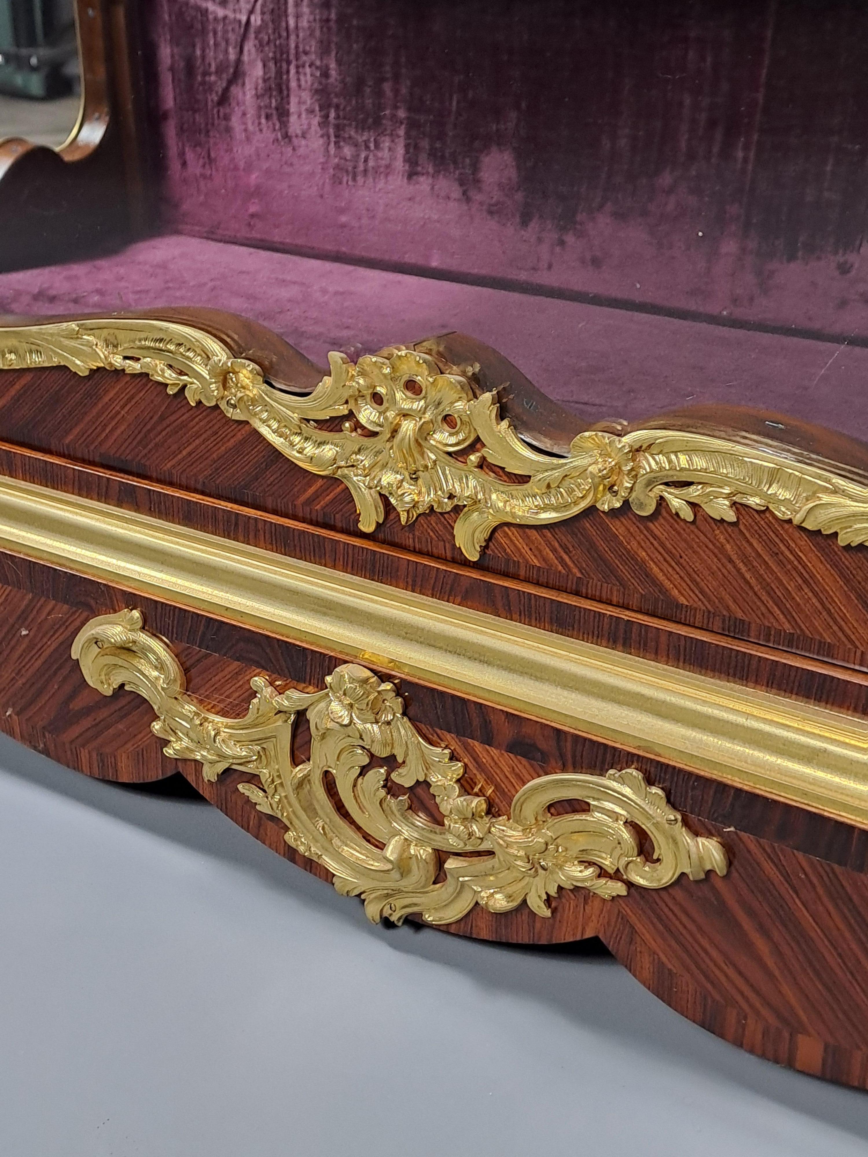 Vetrina di Napoleone III timbrata Pecquereau a Parigi in vendita 5