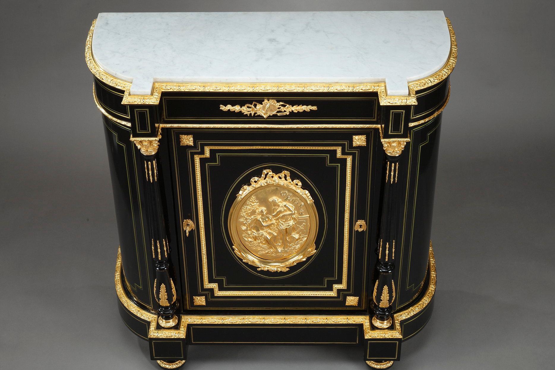Napoleon III Sideboard in Blackened Wood and Gilded Bronzes In Good Condition For Sale In Paris, FR