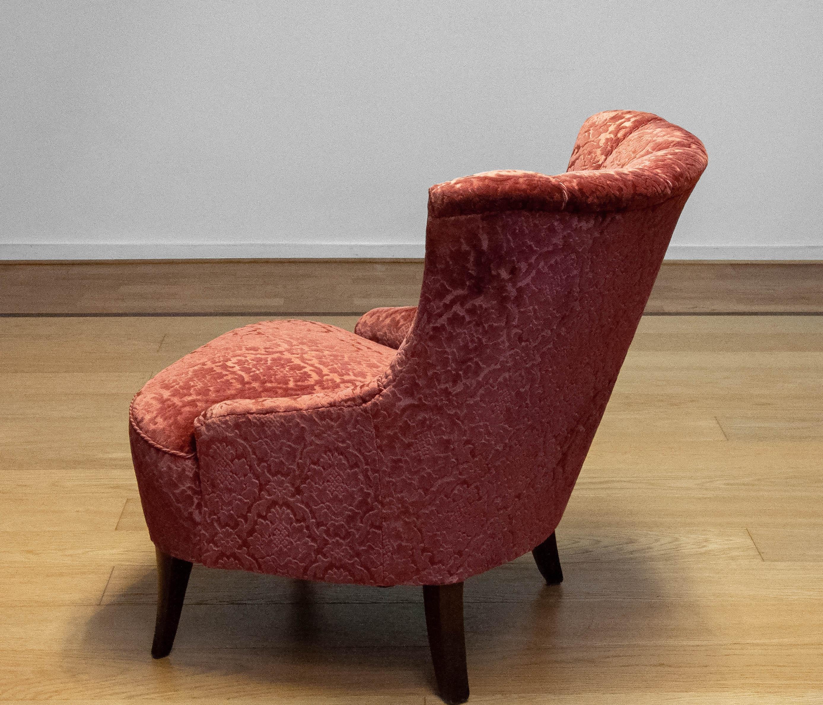 Napoleon III Slipper Chair In Brique Ton Sur Ton Jacquard Velvet. Sweden 1940s For Sale 1