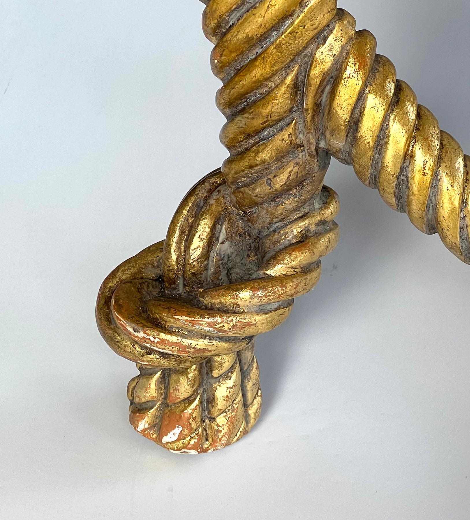 Milieu du XXe siècle Tabouret à torsion en bois doré sculpté de style Napoléon III ; d'après A.M.E. Fournier en vente