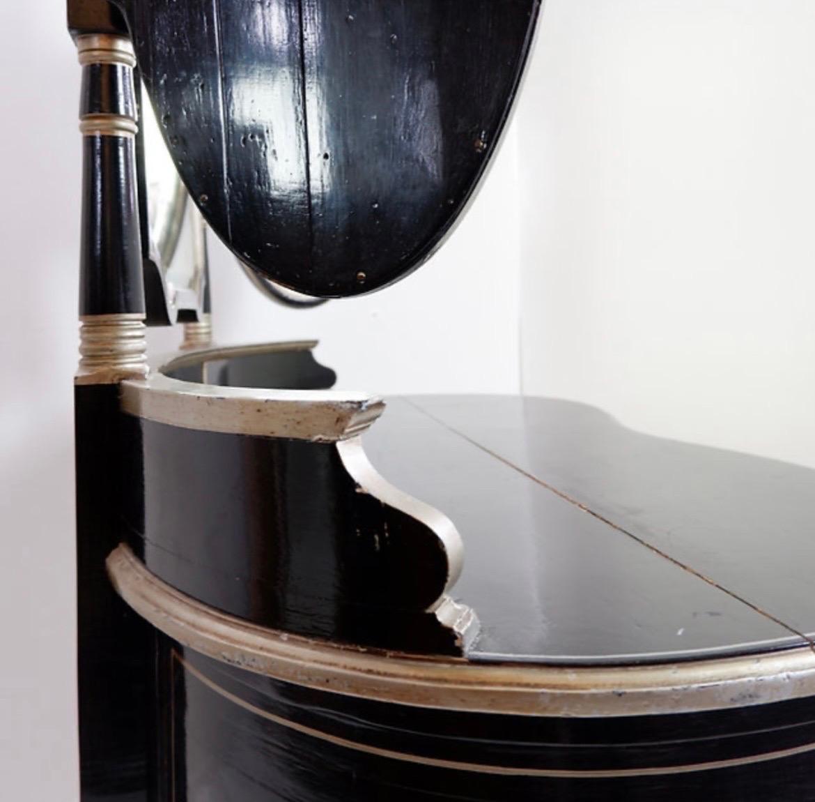 Tavolino da toilette in stile Napoleone III in legno laccato nero e 3 specchi in vendita 6