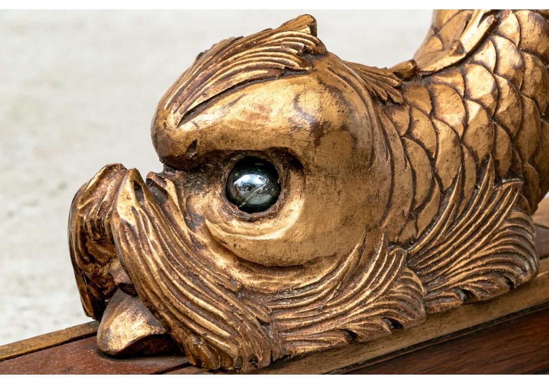 Caballete Estilo Napoleón III Con Delfines De Ojos De Cristal en venta 5
