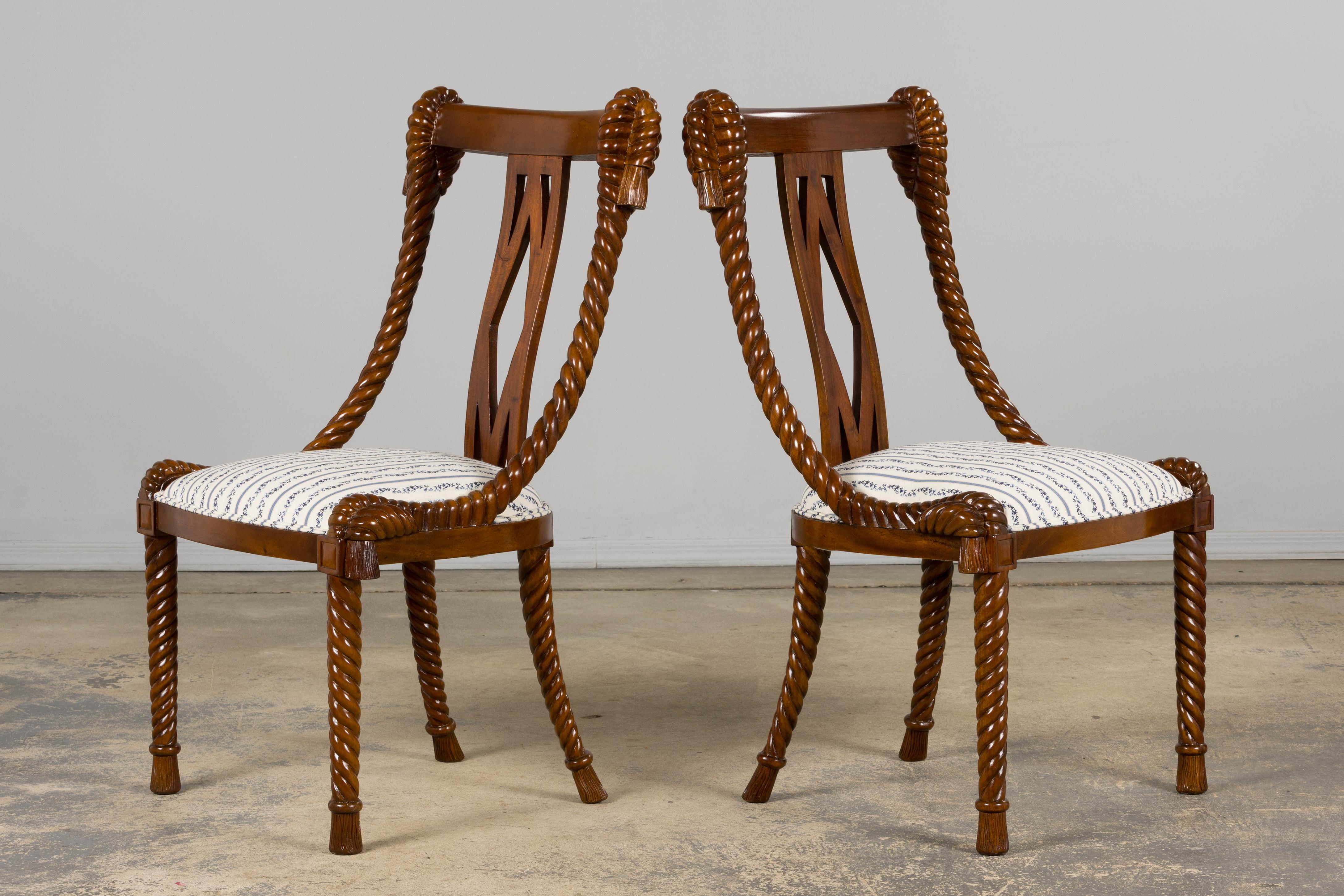 Sillas de comedor tipo góndola de caoba imitación cuerda estilo Napoleón III - Set de 12 en venta 8