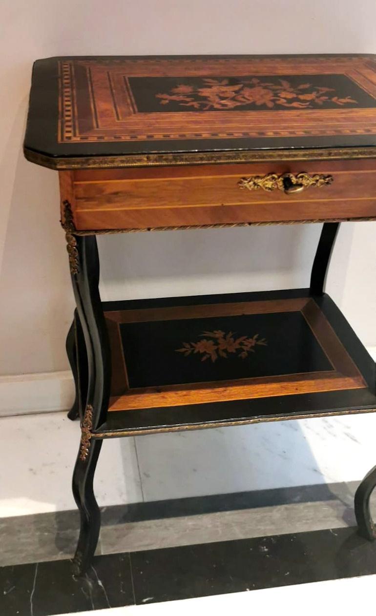 Napoleon III Style French Dressing Table With Mirror And Faux Drawer For Sale 3