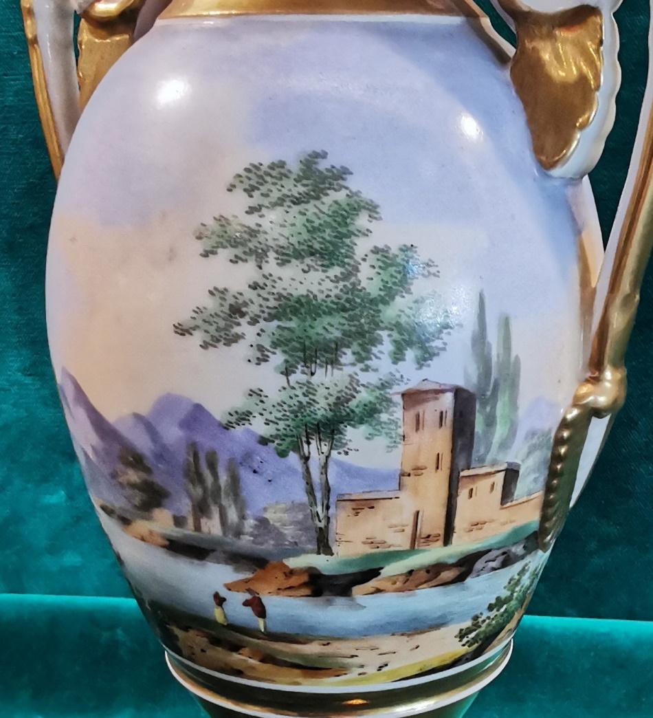 Napoleon III Style French Vase Porcelain De Paris Hand-Painted and Pure Gold 4