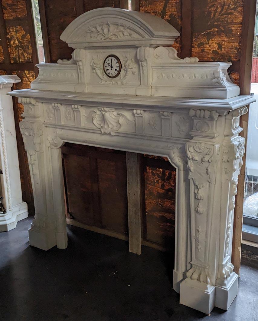 Napoleon III-Style Mantelpiece in Statuario Carrara Marble Including a Clock For Sale 3