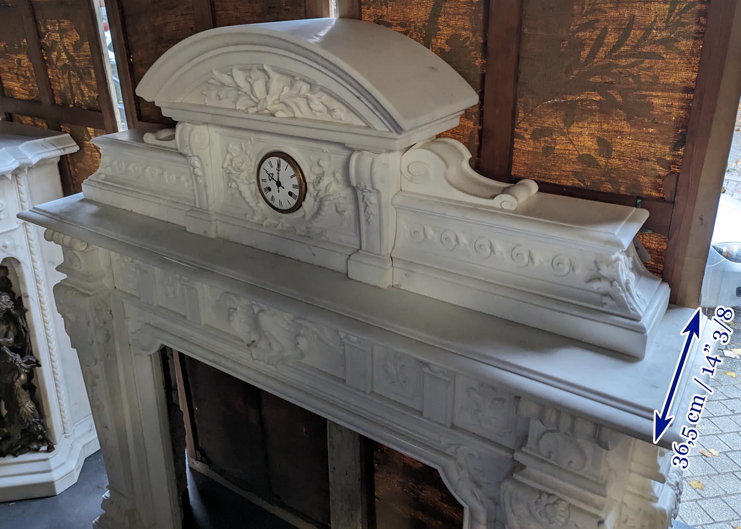 Napoleon III-Style Mantelpiece in Statuario Carrara Marble Including a Clock For Sale 6