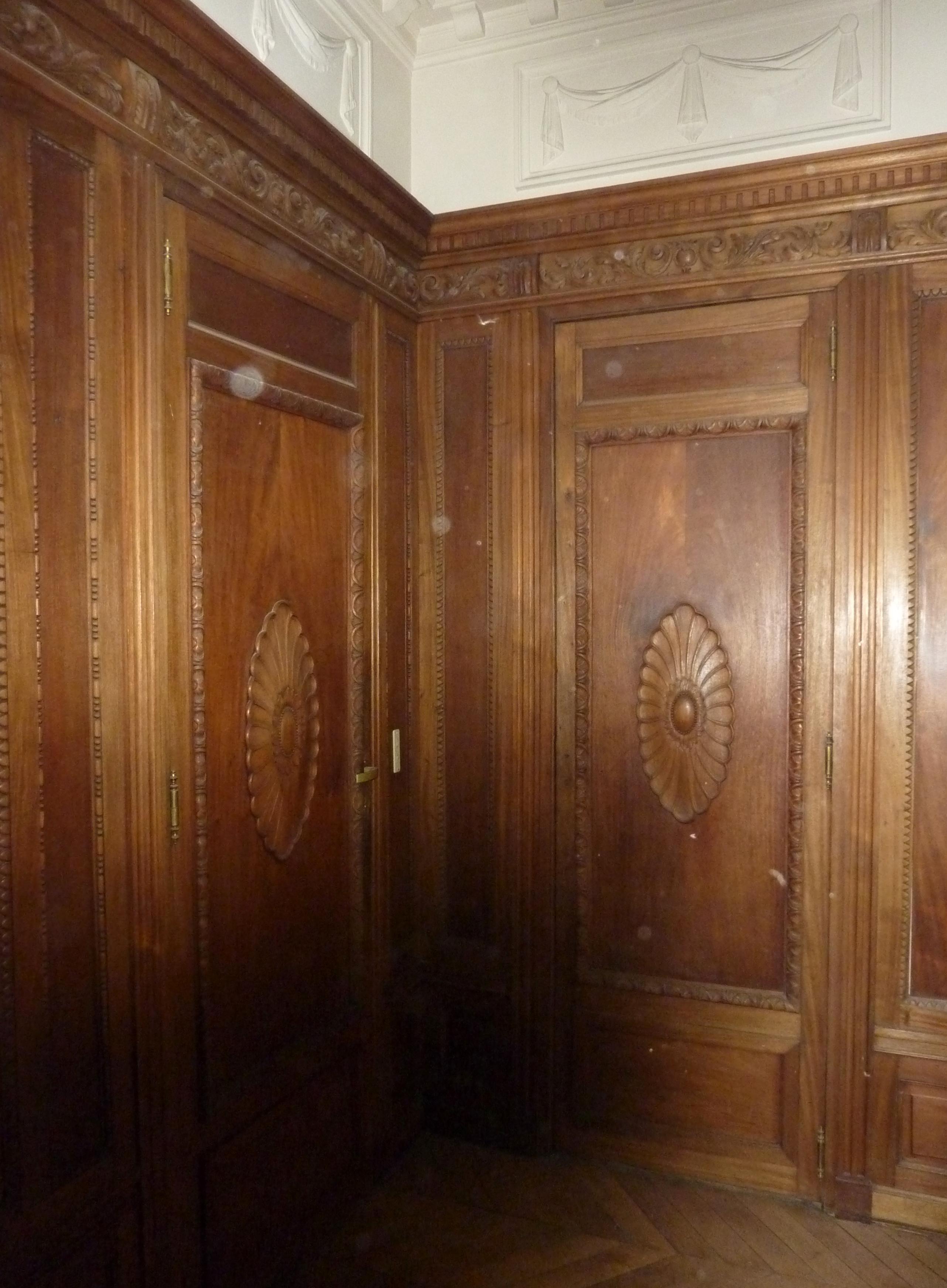 Carved Napoleon III Style Paneled Room with Fireplace and Mirror For Sale